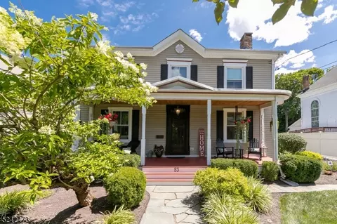 53 Leigh St, Clinton, NJ 08809