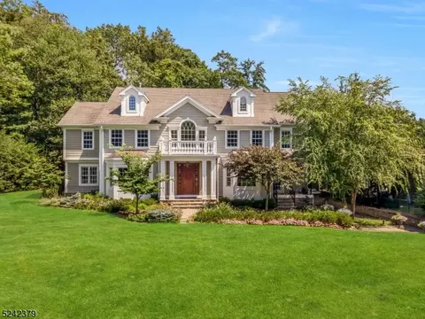 54 Falmouth St, Millburn Twp, NJ 07078