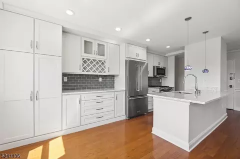 465 Valley St #5L, South Orange, NJ 07079
