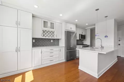 465 Valley St #5L, South Orange, NJ 07079