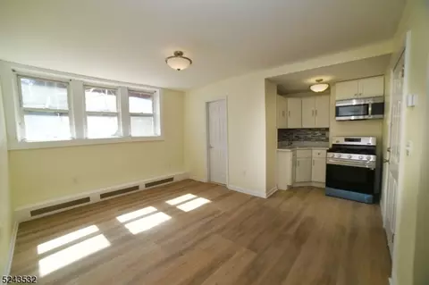 305 Cator Ave #BSMT, Jersey City, NJ 07305