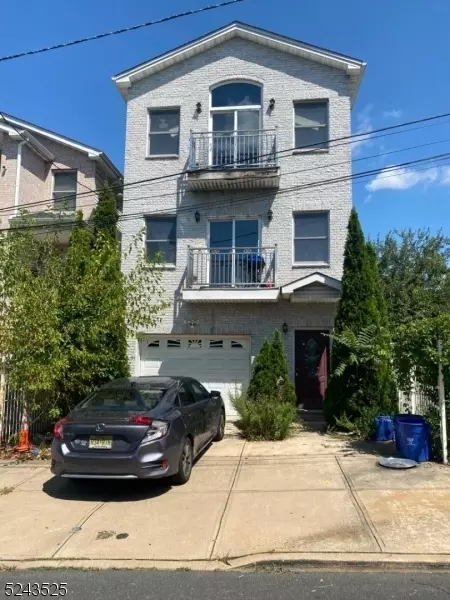 214 Kearney Ave #2, Jersey City, NJ 07305