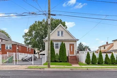 633 Jackson Ave, Linden, NJ 07036