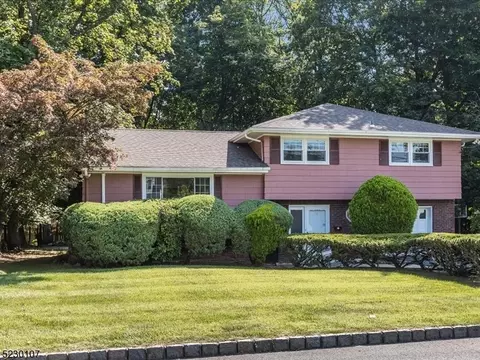 43 Pleasant Ave, Montclair, NJ 07042