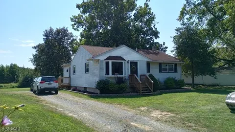 258 Gordon Rd, Matawan, NJ 07747