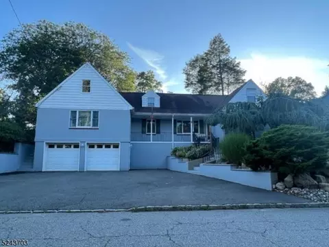 27 Overlook Ave, East Hanover, NJ 07936
