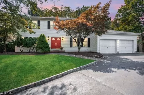 265 Killarney Dr, Berkeley Heights, NJ 07922