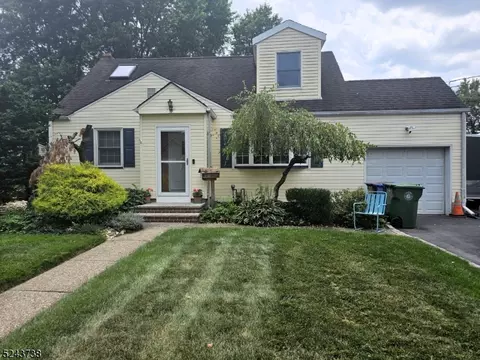1409 Thelma Ter, Linden, NJ 07036