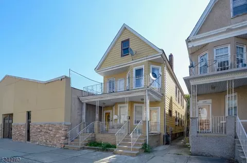 342 Maple St, Perth Amboy, NJ 08861