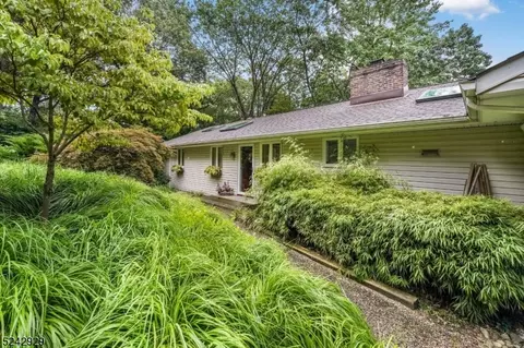 641 Long Hill Rd, Long Hill, NJ 07933