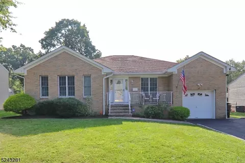 16 Montrose Ave, Fanwood, NJ 07023