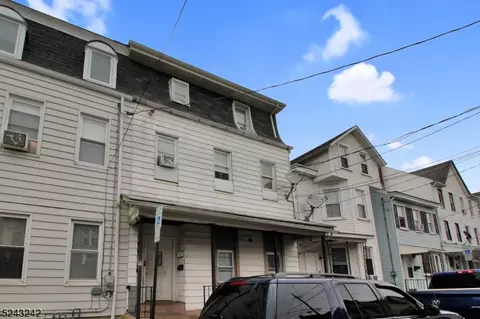 205 Mercer St, Phillipsburg, NJ 08865