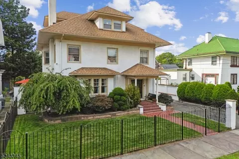 548 Parker St, Newark, NJ 07104