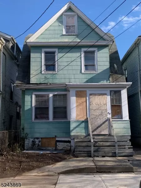 84 Chelsea Ave, Newark, NJ 07106