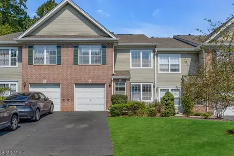 103 Wellington Park Dr, Princeton, NJ 08540
