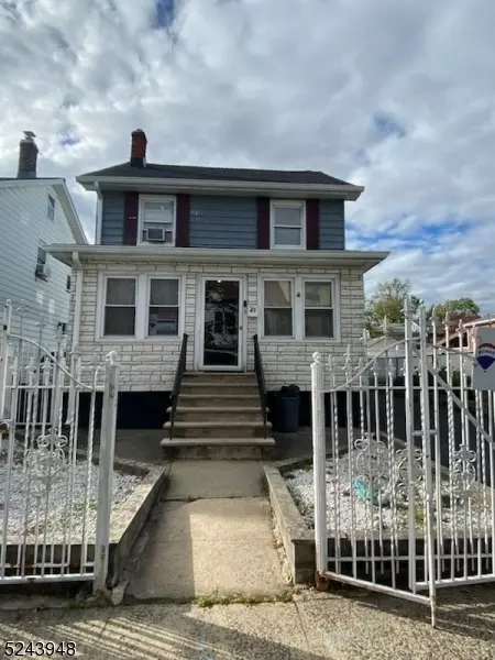 43 Lawton St, East Orange, NJ 07017