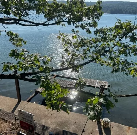 0 Lakeside Rd, West Milford Twp, NJ 07421