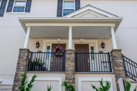 35 Barrister St, Clifton, NJ 07013