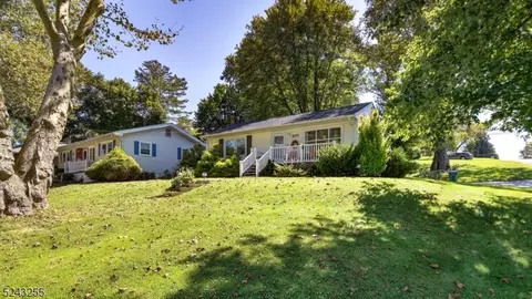 200 Victory Ave, Phillipsburg, NJ 08865