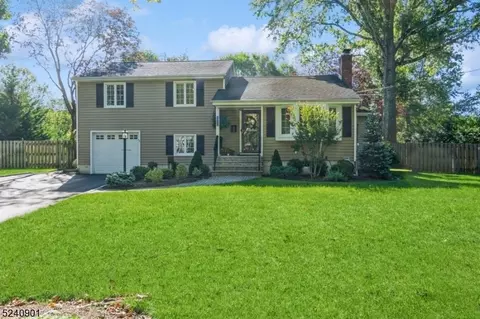 1980 Mary Beth Ct, Scotch Plains, NJ 07076