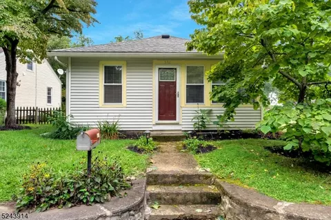 532 River Rd, Phillipsburg, NJ 08865