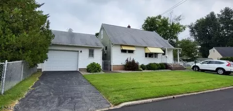 40 Parkway, Little Falls, NJ 07424