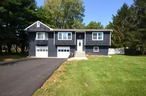 48 Kinnaman Ave, Washington, NJ 07882