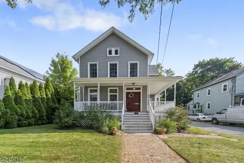 57 Leigh St, Clinton, NJ 08809