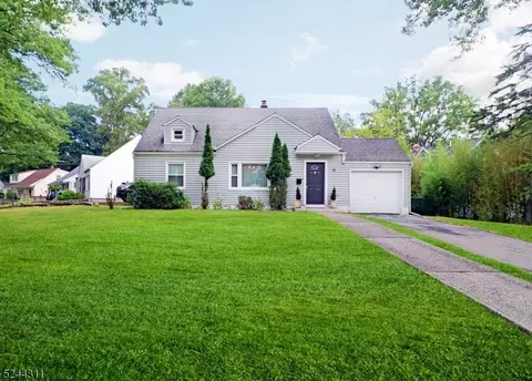 11 Nestro Rd, West Orange, NJ 07052