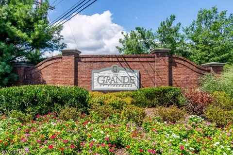 1104 Wharton Ct #104, Riverdale, NJ 07457
