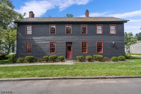 565 Little York-spring Mls, Alexandria Twp, NJ 08848