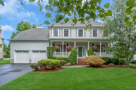 55 Van Zandt Dr, Hillsborough, NJ 08844