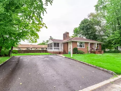 317 Merchants Ave, South Plainfield, NJ 07080