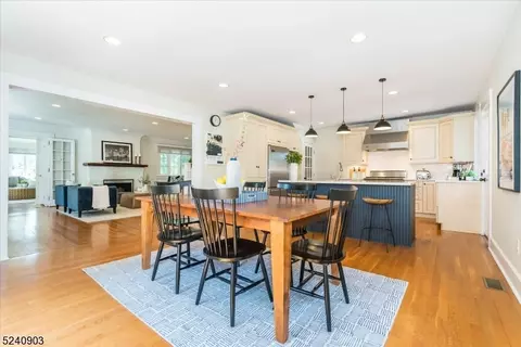 29 Laurel Pl, Montclair, NJ 07043 photo 13