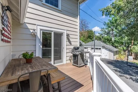 29 Laurel Pl, Montclair, NJ 07043 photo 17
