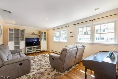 136 E Central Ave, Wharton, NJ 07885 photo 15