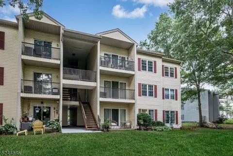 5 Robertson Way #5, Lincoln Park, NJ 07035
