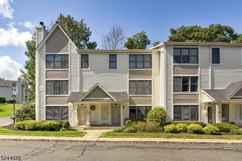 40 Portsmouth Ct #40, Hamburg, NJ 07419