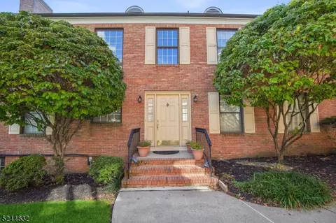 102 Mary Alice Ct, Union, NJ 07083