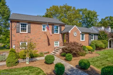 14 Burgess St, Chatham Twp, NJ 07928