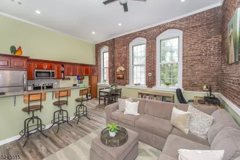 491 Valley St UNIT 8, City Of Orange, NJ 07050