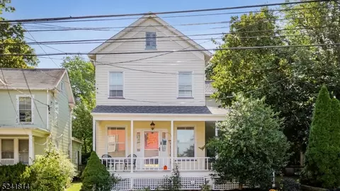 134 Main St, Readington Twp, NJ 08889