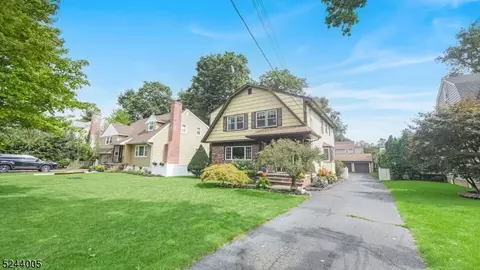241 Steilen Ave, Ridgewood, NJ 07450