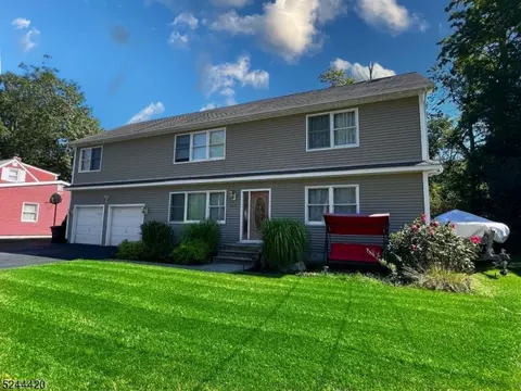 21 N New York Ave, Jefferson, NJ 07849