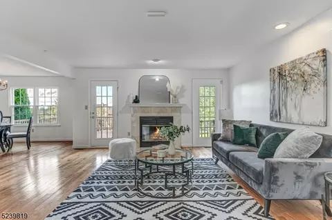 2102 Vroom Dr, Bridgewater, NJ 08807
