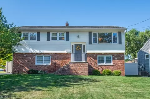 6 Cindy Dr, Roxbury Twp, NJ 07876