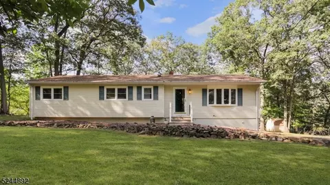 975 Brown Rd, Bridgewater, NJ 08807
