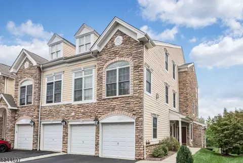 10 Sweeney Ct # A, Montvale, NJ 07645
