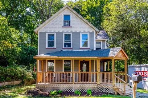 28 Mill St, Branchville, NJ 07826