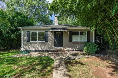 7 Wharton Ave, Bridgewater, NJ 08807
